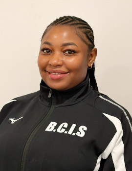 BCISミドル担任　シャロン先生