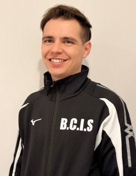 BCIS体育補助　ルカ先生