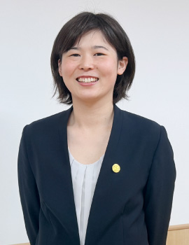 副園長・シニア・セミジュニア体育担任　りな先生