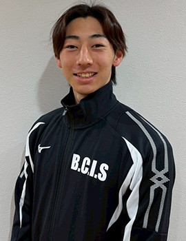 体育担任　りょう先生