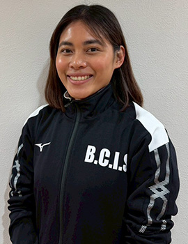 セミジュニア担任　マイカ先生