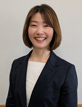 事務　うさみ先生