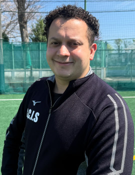 正課・課外担当　ホセ先生